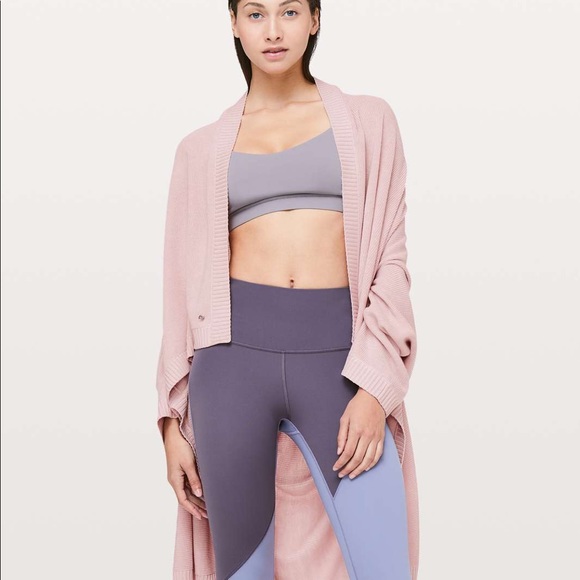 Lululemon Divinity Pink Ponch/Wrap/Scarf - Picture 1 of 8